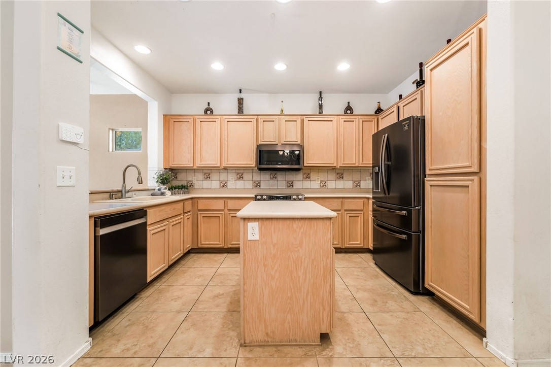 2539 Evansville Avenue Henderson NV 89052