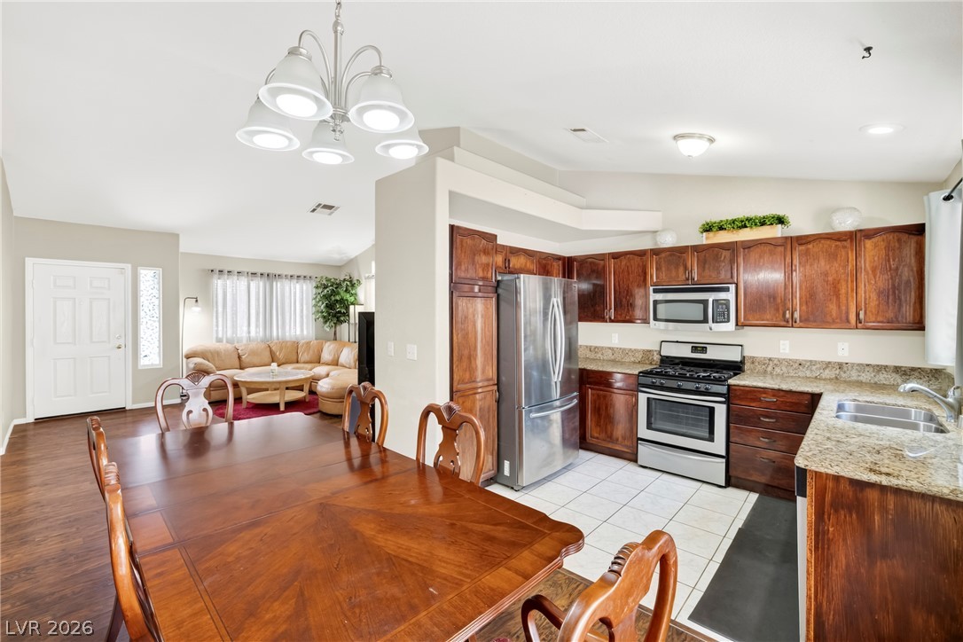 6240 Curlew Drive Las Vegas NV 89122