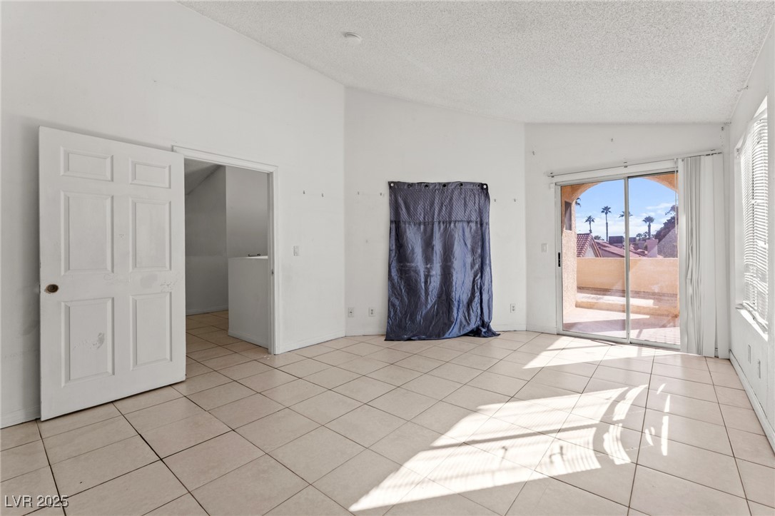 6673 Silver Penny Avenue Las Vegas NV 89108