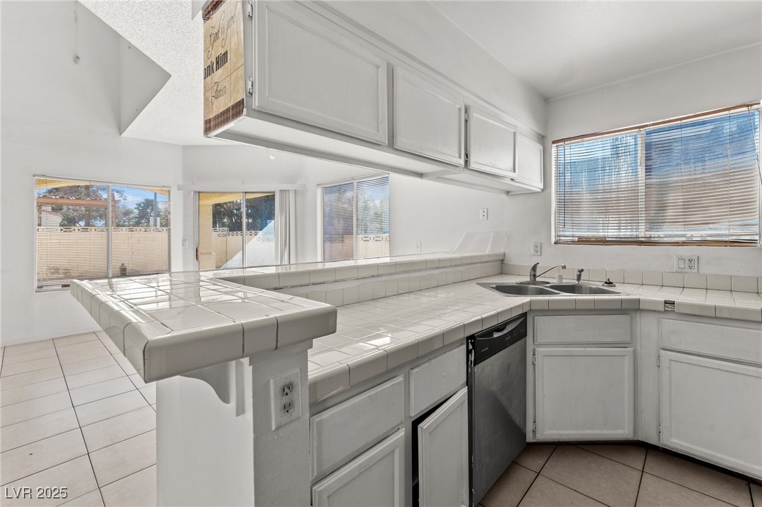 6673 Silver Penny Avenue Las Vegas NV 89108