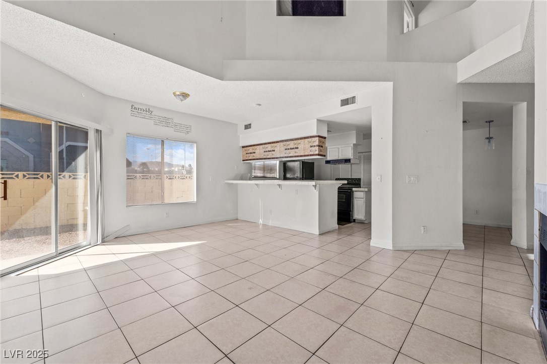 6673 Silver Penny Avenue Las Vegas NV 89108