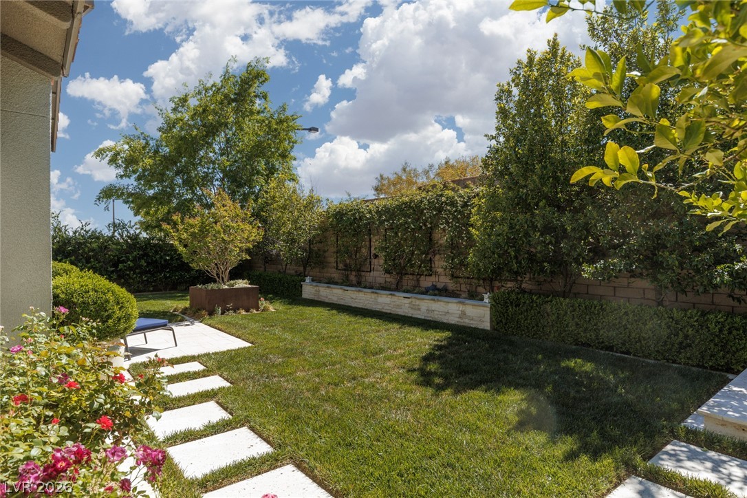 325 Castellari Drive Las Vegas NV 89138