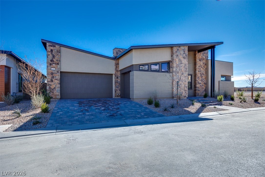 137 Tiller Point Street Las Vegas NV 89138