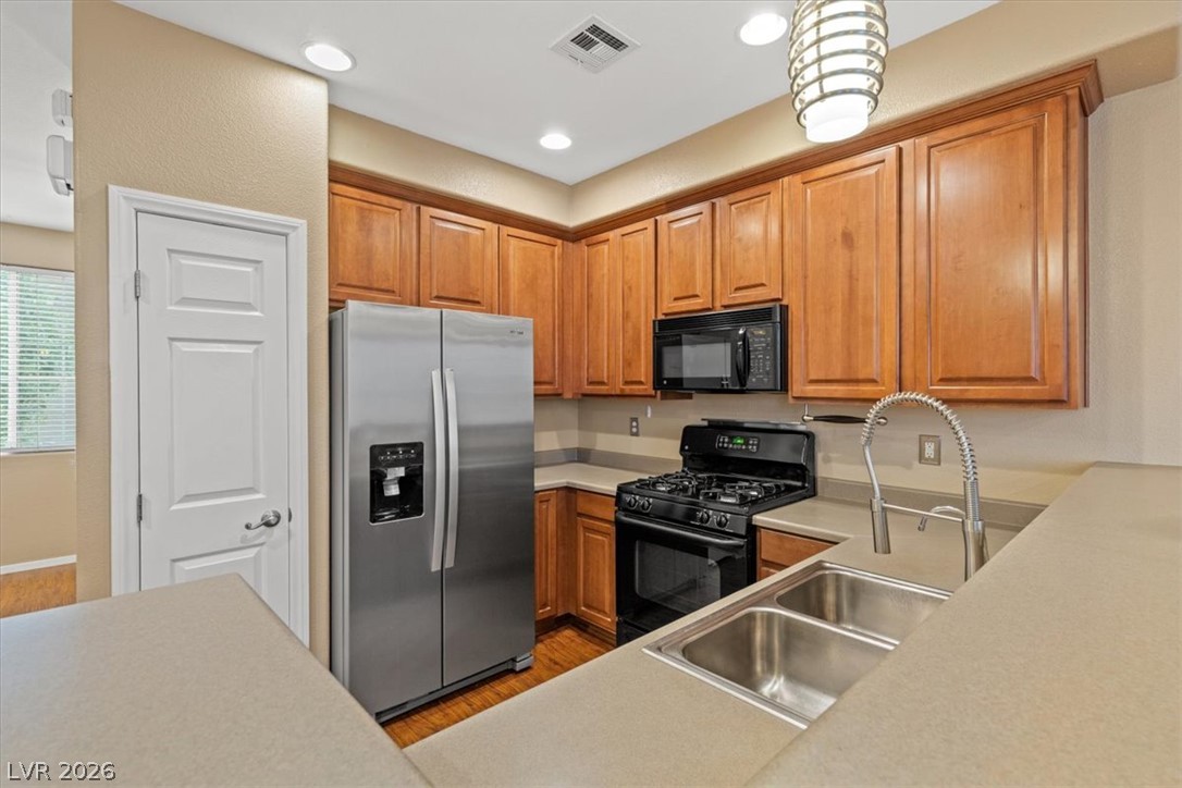 9860 Twilight Walk Avenue Las Vegas NV 89149