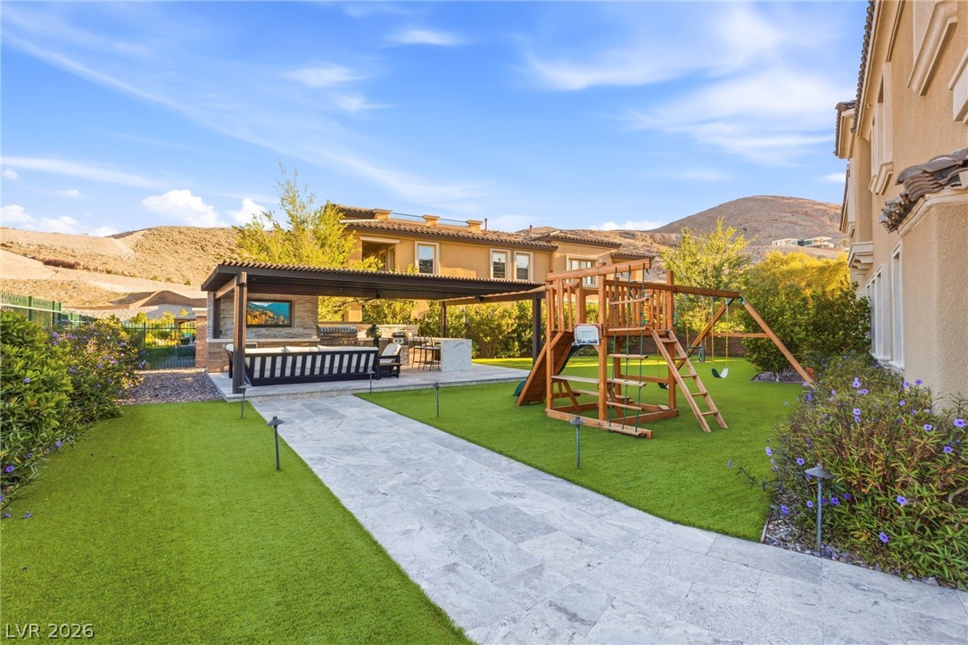 8 Olympia Chase Drive Las Vegas NV 89141