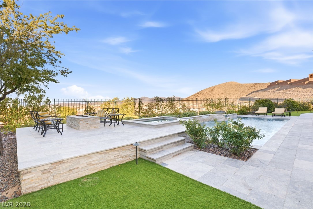8 Olympia Chase Drive Las Vegas NV 89141