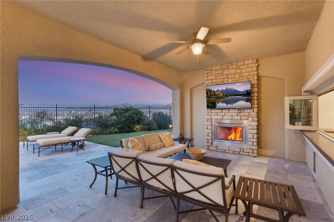 8 Olympia Chase Drive Las Vegas NV 89141