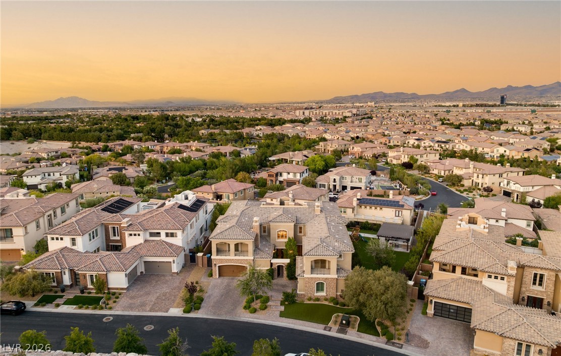 8 Olympia Chase Drive Las Vegas NV 89141