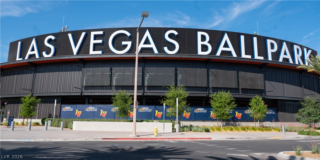 1533 Song Lark Lane Las Vegas NV 89138