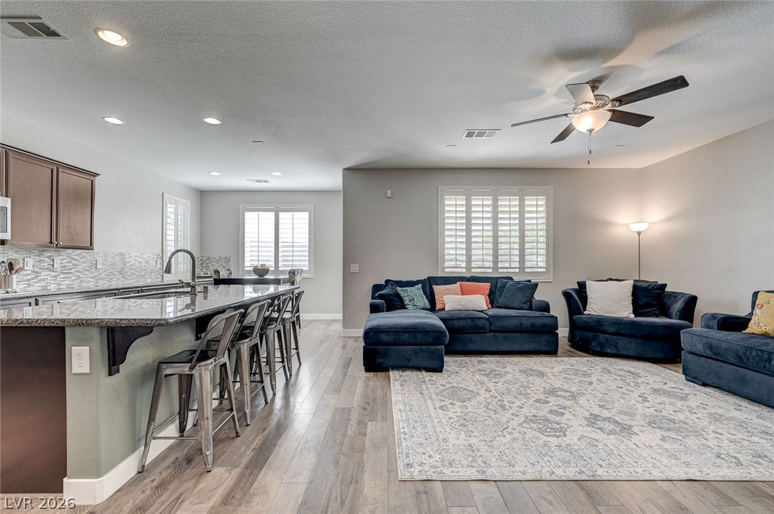 10447 Bush Mountain Avenue Las Vegas NV 89166