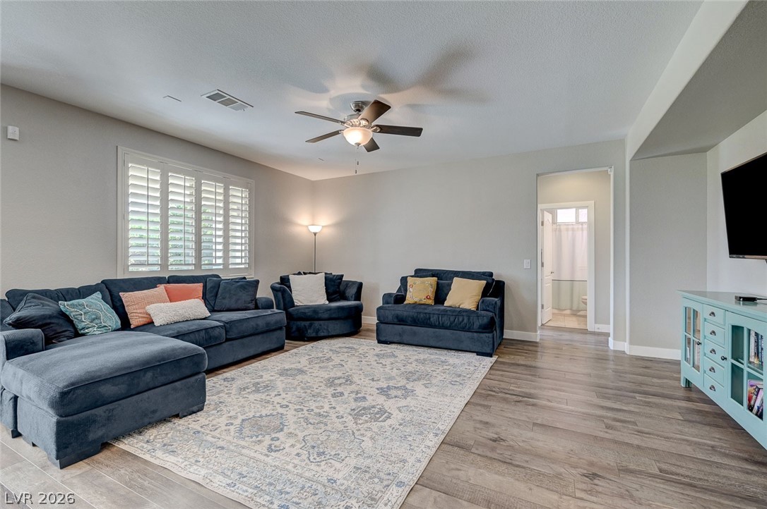 10447 Bush Mountain Avenue Las Vegas NV 89166