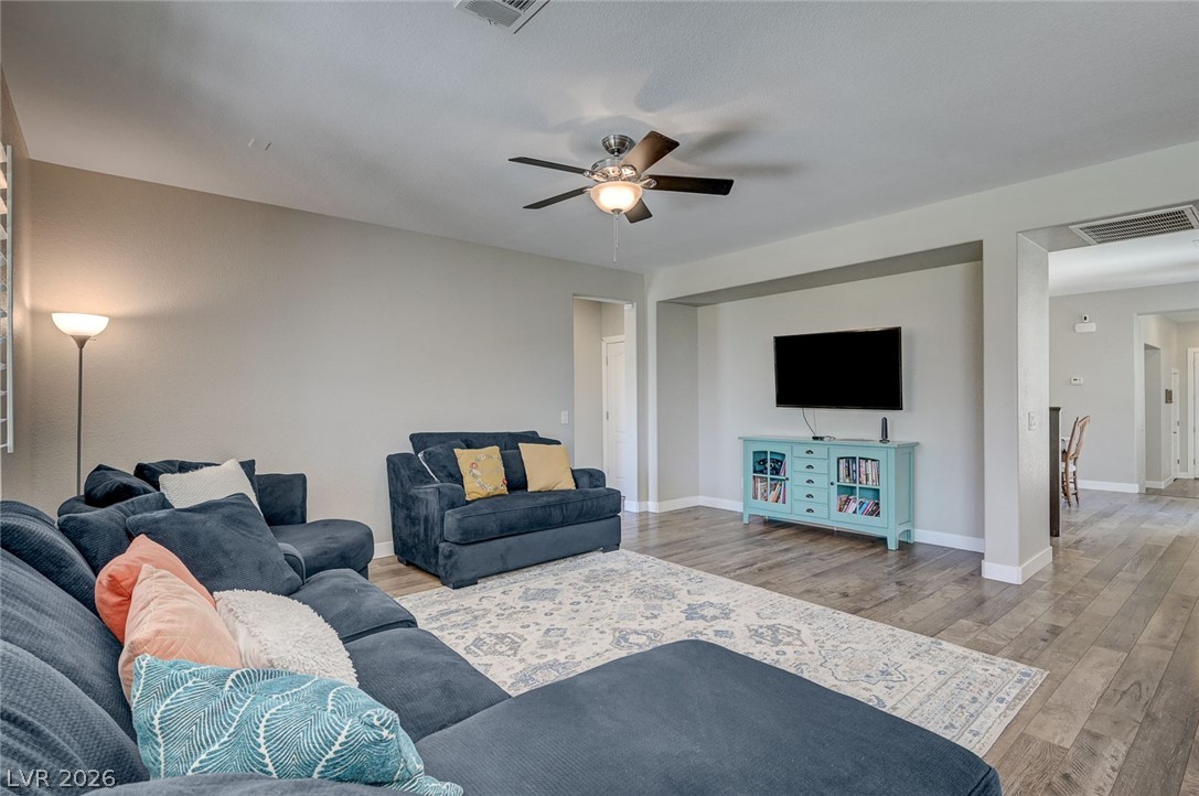 10447 Bush Mountain Avenue Las Vegas NV 89166