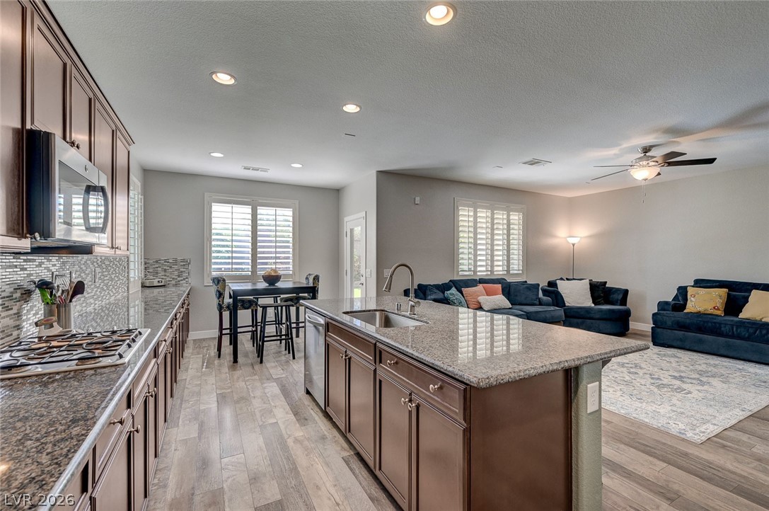 10447 Bush Mountain Avenue Las Vegas NV 89166