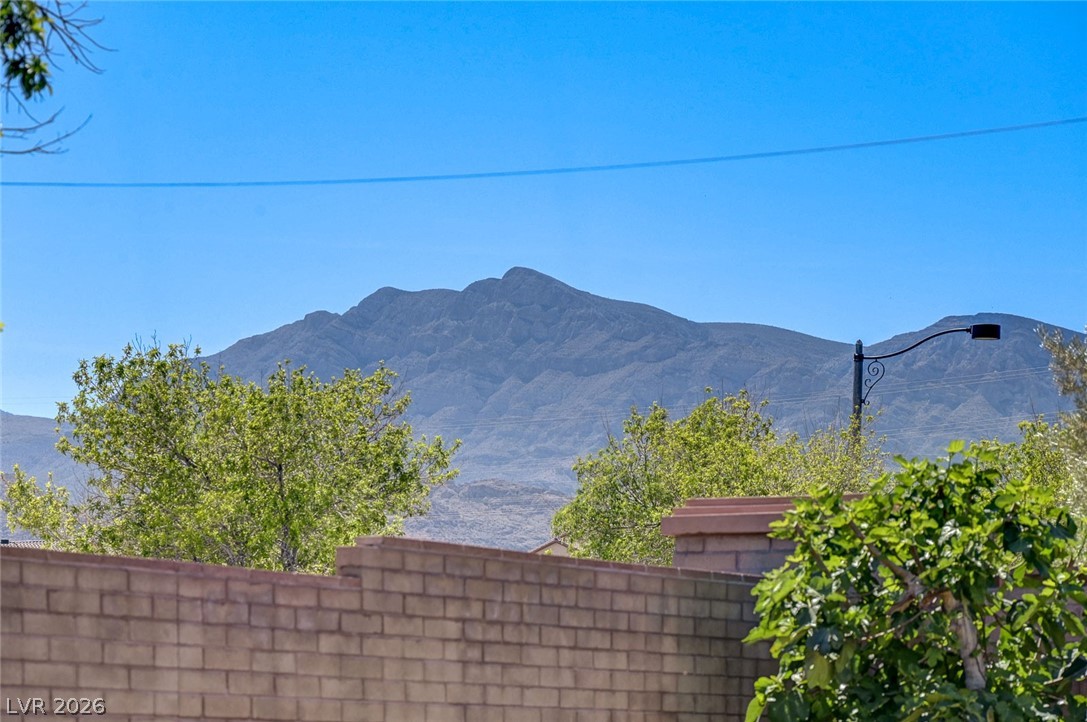 10447 Bush Mountain Avenue Las Vegas NV 89166