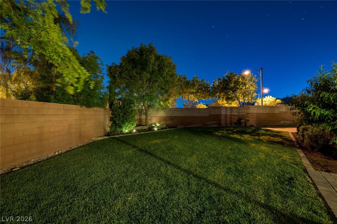 10447 Bush Mountain Avenue Las Vegas NV 89166