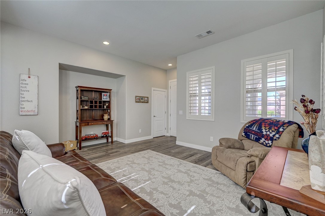 10447 Bush Mountain Avenue Las Vegas NV 89166