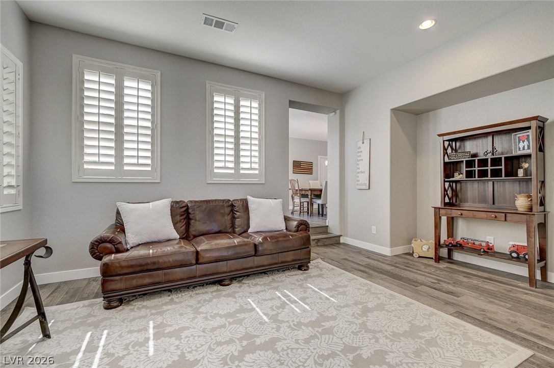 10447 Bush Mountain Avenue Las Vegas NV 89166