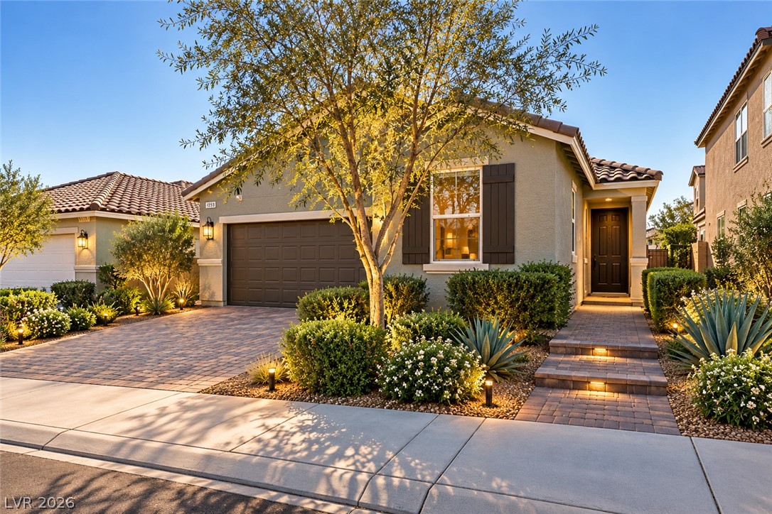 8359 Vinamala Avenue Las Vegas NV 89149