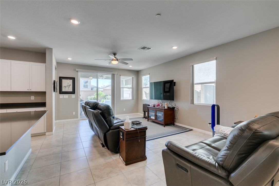 8359 Vinamala Avenue Las Vegas NV 89149