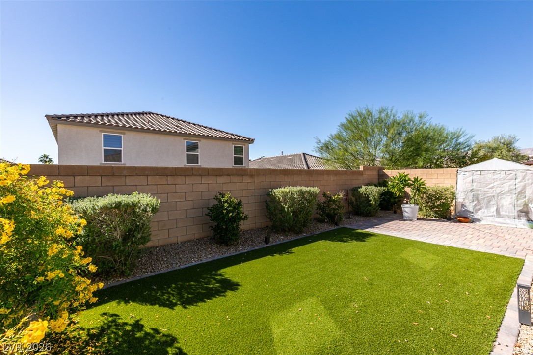 8359 Vinamala Avenue Las Vegas NV 89149
