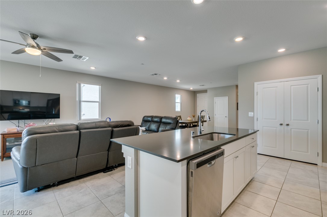 8359 Vinamala Avenue Las Vegas NV 89149