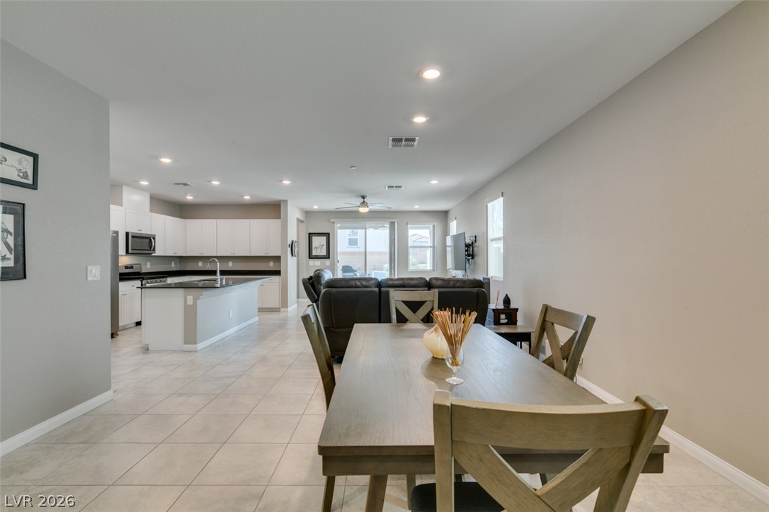 8359 Vinamala Avenue Las Vegas NV 89149