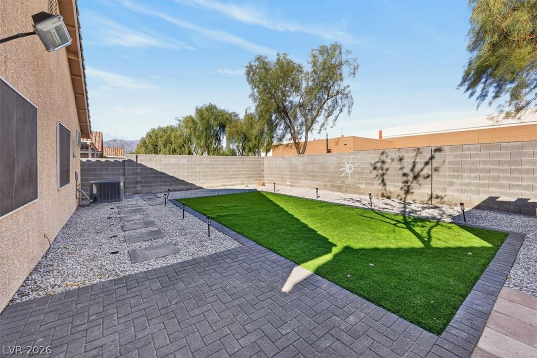 6316 Monarch Creek Street Las Vegas NV 89130