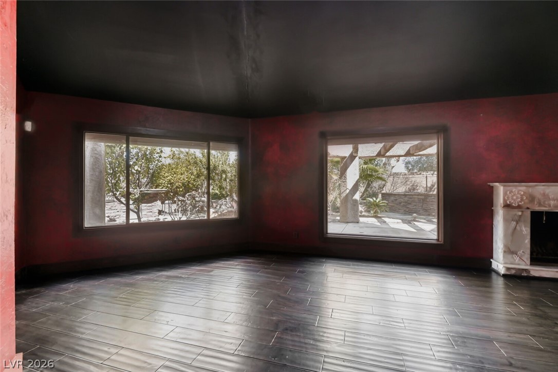 7296 Mission Hills Drive Las Vegas NV 89113