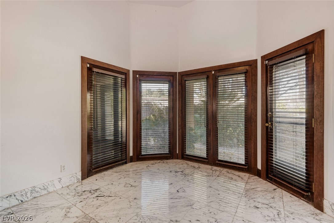 7296 Mission Hills Drive Las Vegas NV 89113