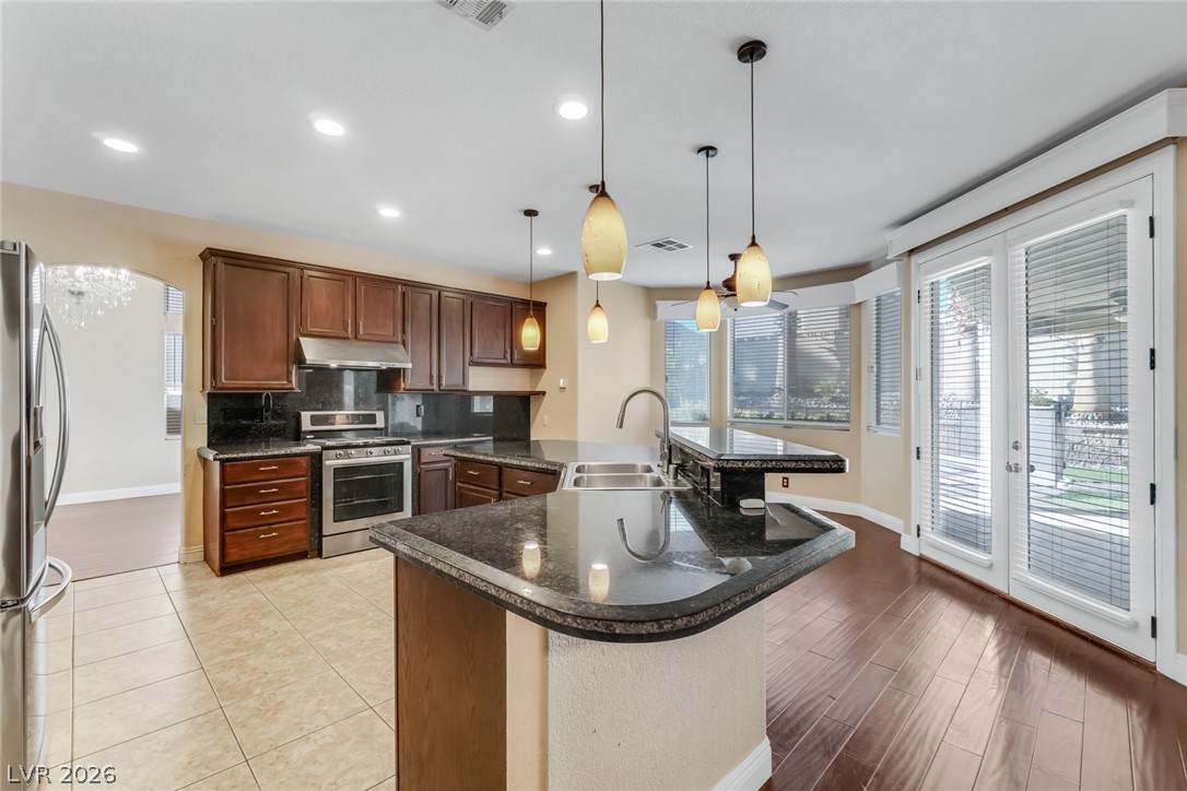 7 Crown Valley Drive Henderson NV 89074