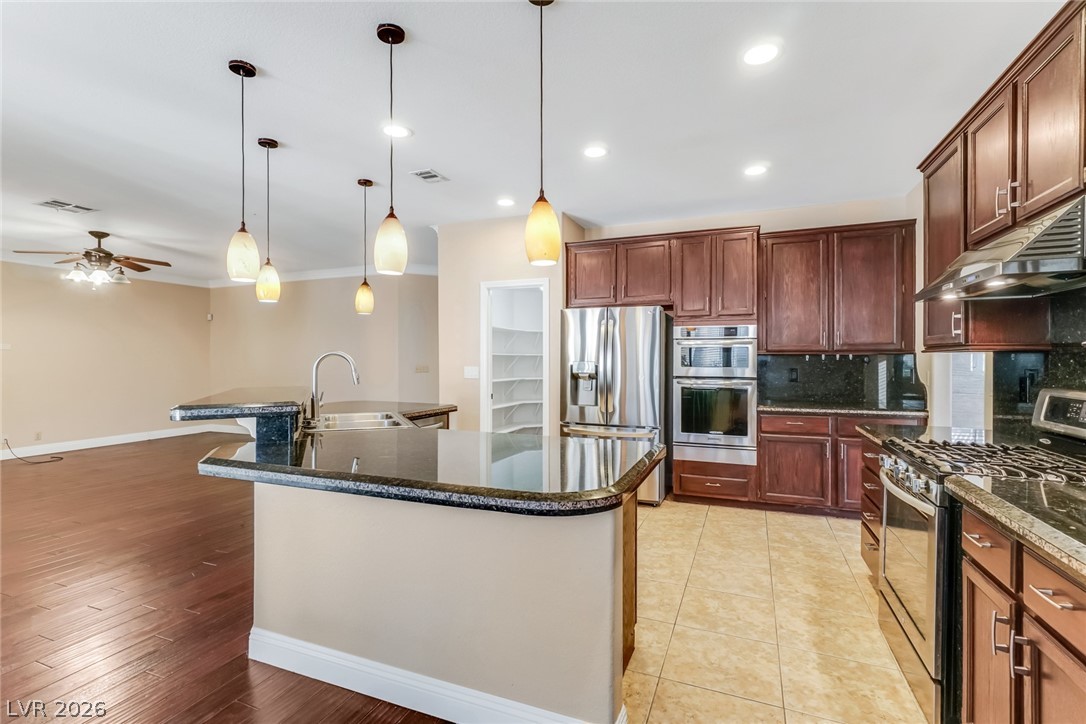 7 Crown Valley Drive Henderson NV 89074