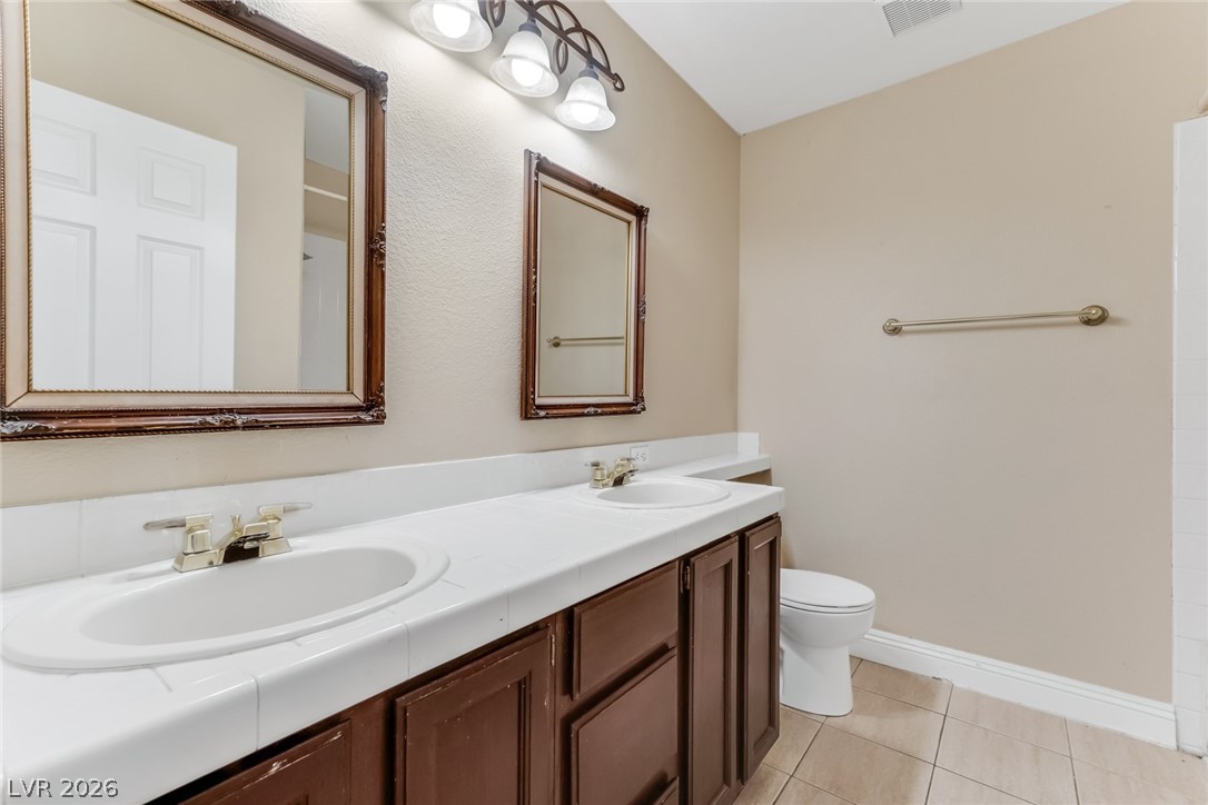 7 Crown Valley Drive Henderson NV 89074
