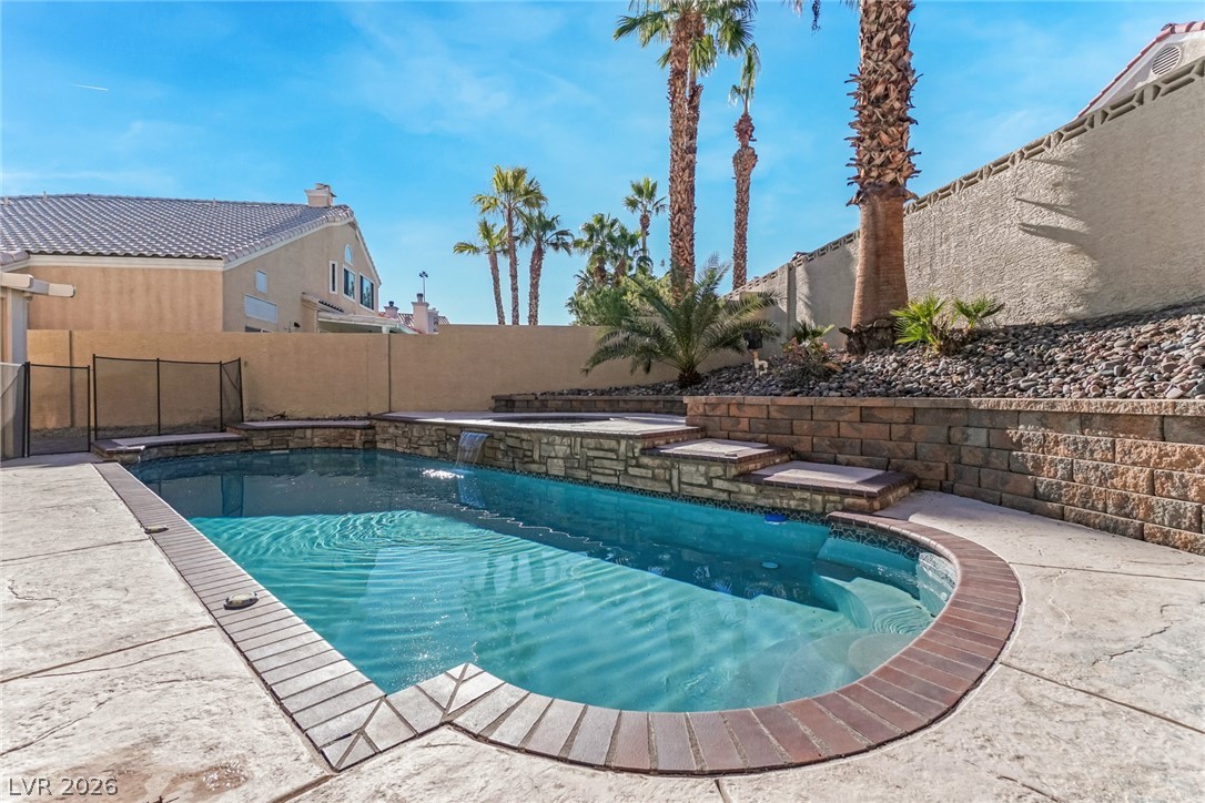 7 Crown Valley Drive Henderson NV 89074