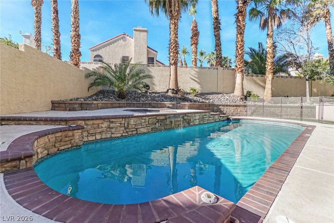 7 Crown Valley Drive Henderson NV 89074