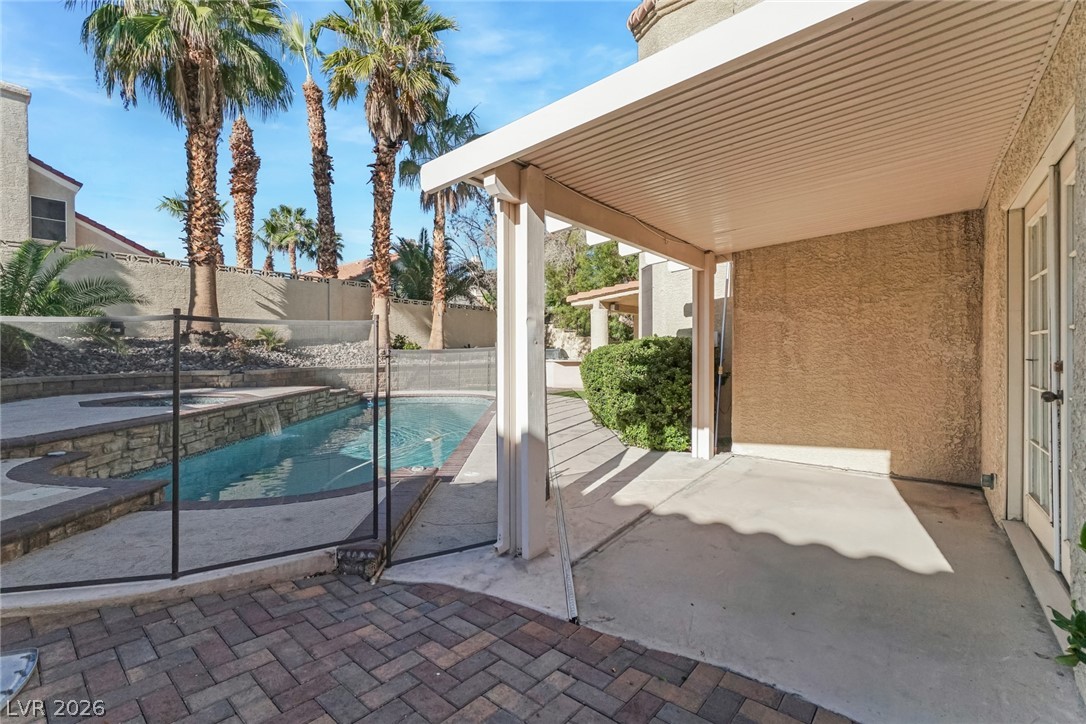 7 Crown Valley Drive Henderson NV 89074
