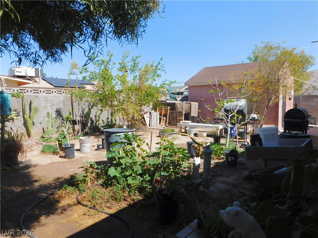 5294 Walnut Avenue Las Vegas NV 89110
