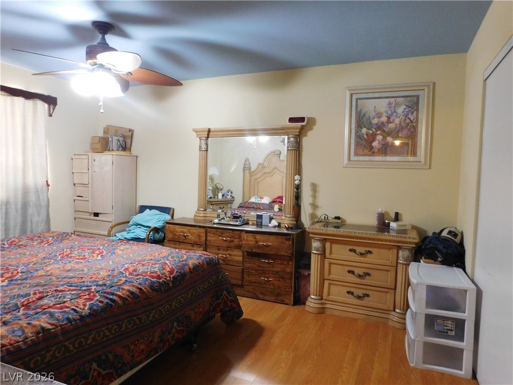 5294 Walnut Avenue Las Vegas NV 89110