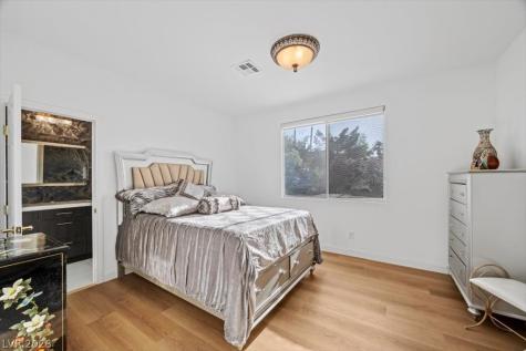 1417 Misty Moat Street Las Vegas NV 89117