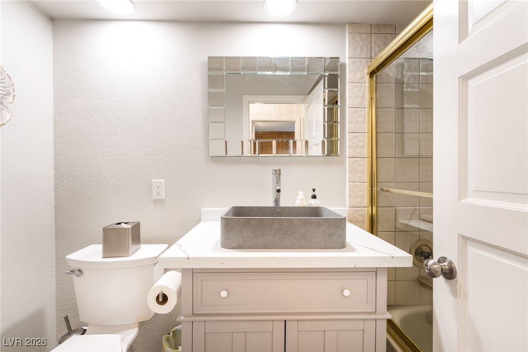 8 Hummingbird Lane Henderson NV 89014