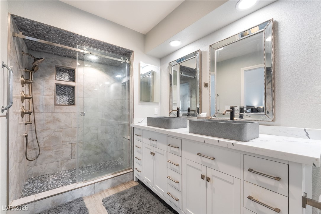 8 Hummingbird Lane Henderson NV 89014