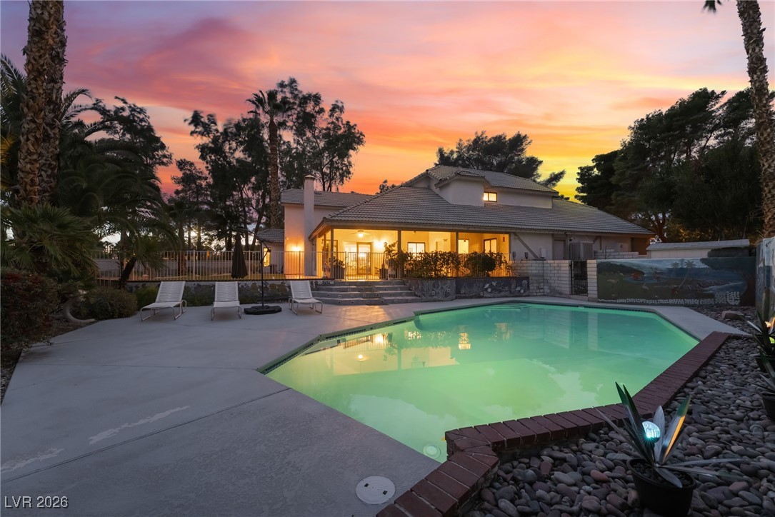 8 Hummingbird Lane Henderson NV 89014