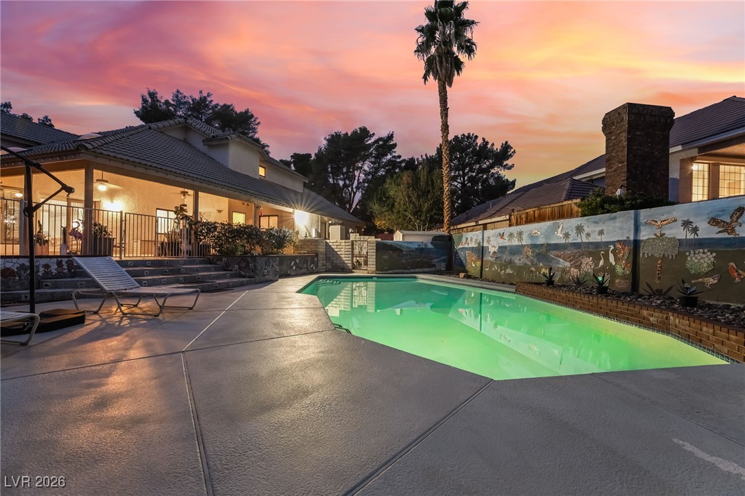 8 Hummingbird Lane Henderson NV 89014