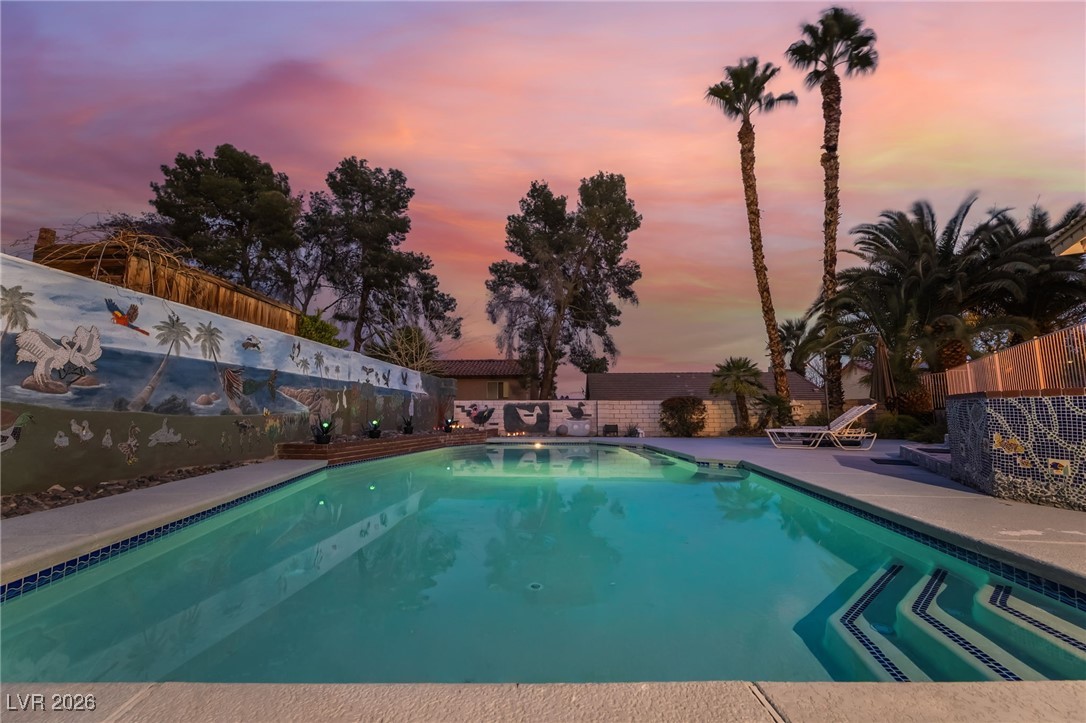8 Hummingbird Lane Henderson NV 89014