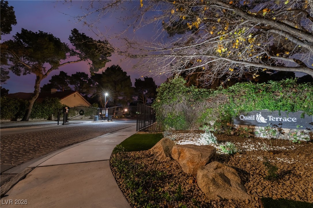 8 Hummingbird Lane Henderson NV 89014
