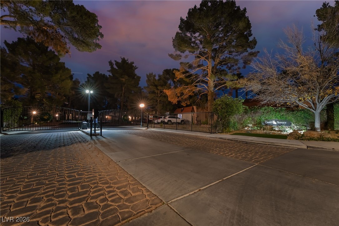 8 Hummingbird Lane Henderson NV 89014