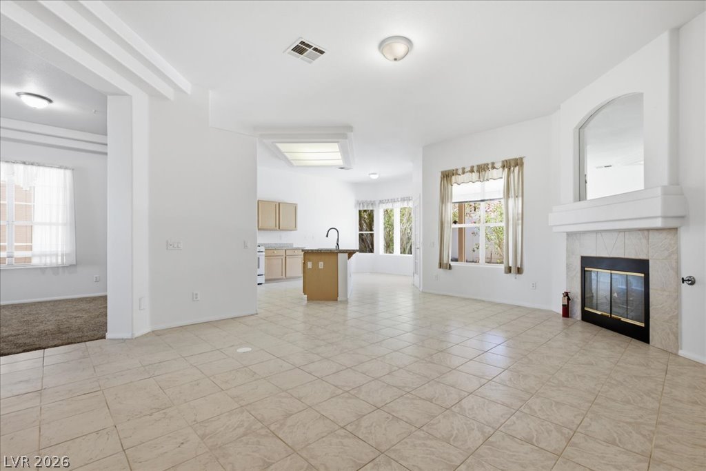 8633 Crest Hill Avenue Las Vegas NV 89145