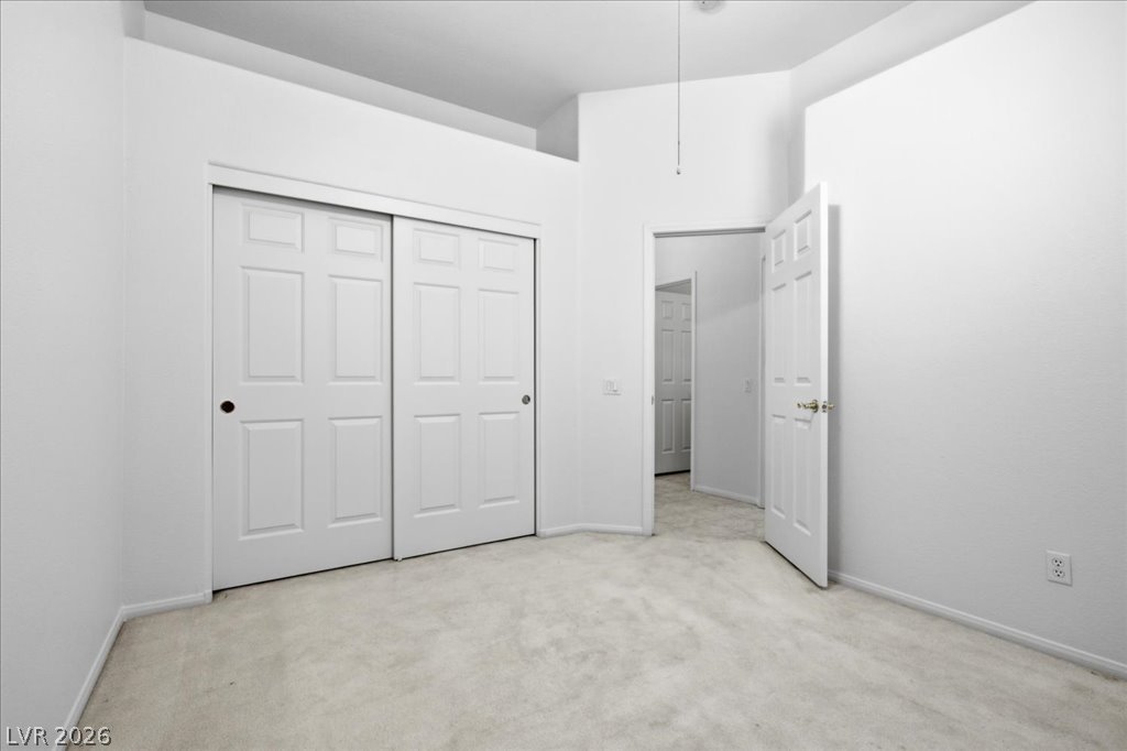 8633 Crest Hill Avenue Las Vegas NV 89145