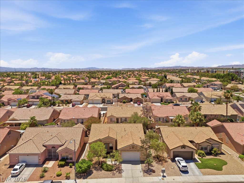 8633 Crest Hill Avenue Las Vegas NV 89145