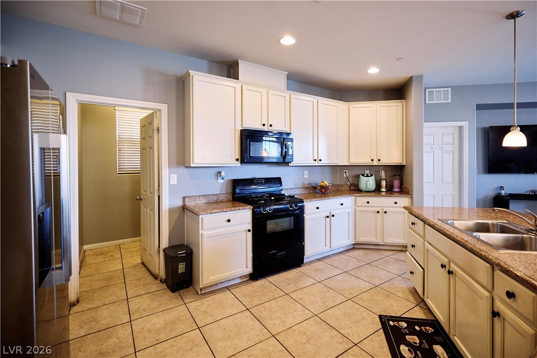 193 Tuscan Shadow Street Henderson NV 89012