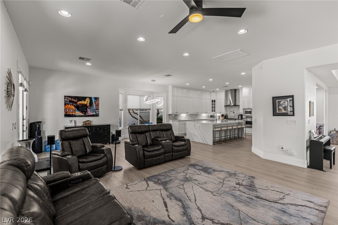 1901 Newport Bay Drive Las Vegas NV 89117